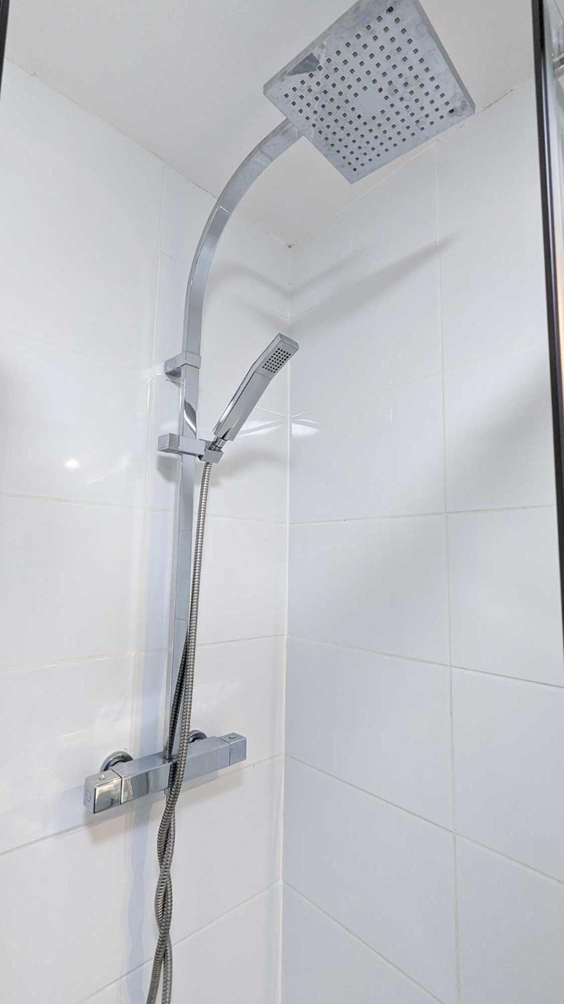 1 Bed In A Shared Mixed Dormitory